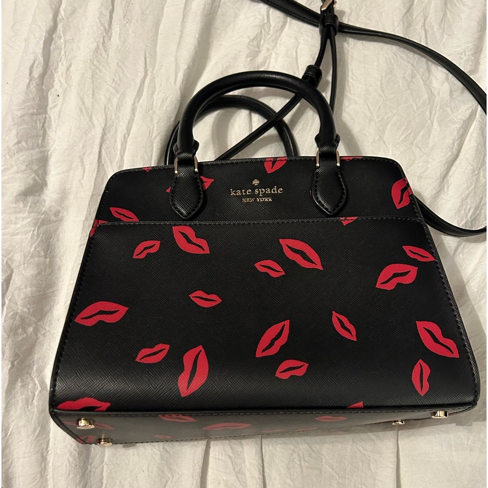 Kate Spade lip purse